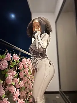 Melany Williams online show from 10.07.25