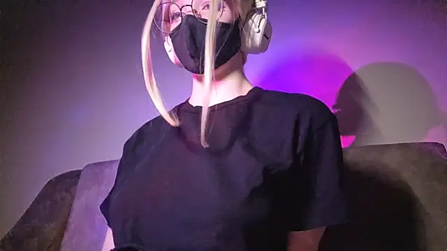 DanaWard online show from 04.06.26