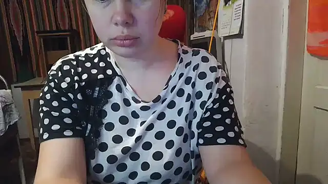 Cora Maro online show from 01.13.25