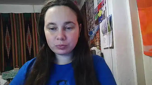 Snapshot of Cora_Maro chatting on 09.27.25 Cora Maro online show from 09.27.25