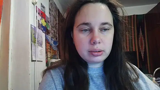 Snapshot of Cora_Maro chatting on 10.22.25 Cora Maro online show from 10.22.25