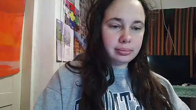 Snapshot of Cora_Maro chatting on 10.23.25 Cora Maro online show from 10.23.25