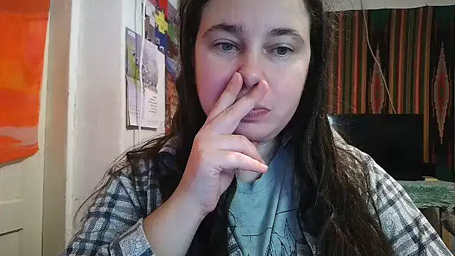 Snapshot of Cora_Maro chatting on 10.29.25 Cora Maro online show from 10.29.25