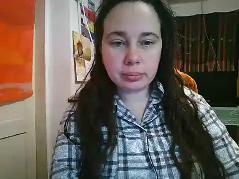 Snapshot of Cora_Maro chatting on 11.06.25 Cora Maro online show from 11.06.25