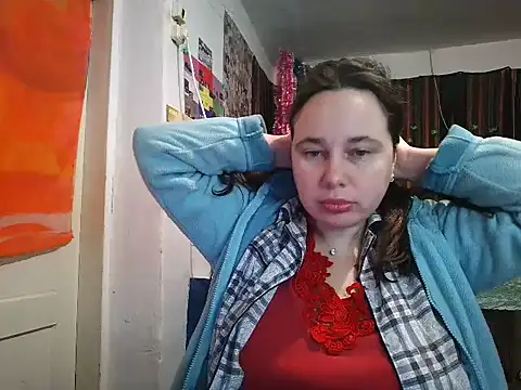 Snapshot of Cora_Maro chatting on 11.07.25 Cora Maro online show from 11.07.25