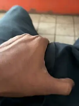 A-mira online show from 03.20.25