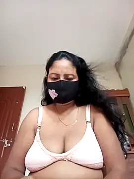 Snapshot of Neha-Roy chatting on 10.07.25 Neha-Roy online show from 10.07.25