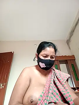 Snapshot of Neha-Roy chatting on 10.27.25 Neha-Roy online show from 10.27.25