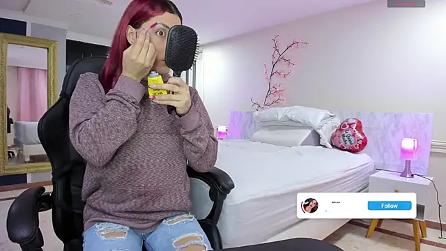 Snapshot of charolbruce_1 chatting on 02.25.26 charolbruce 1 online show from 02.25.26