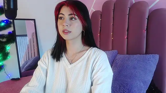 Zoe Benson online show from 12.19.24