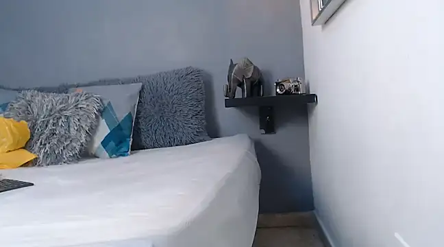 Snapshot of AbigailWilliams_ chatting on 03.22.25 AbigailWilliams online show from 03.22.25