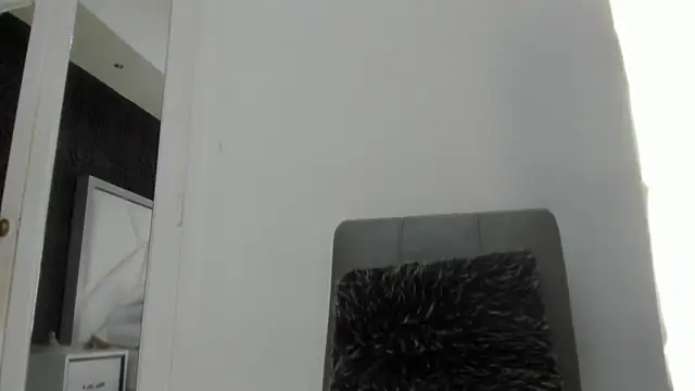 Snapshot of AbigailWilliams_ chatting on 10.22.25 AbigailWilliams online show from 10.22.25