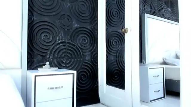 Snapshot of AbigailWilliams_ chatting on 11.03.25 AbigailWilliams online show from 11.03.25