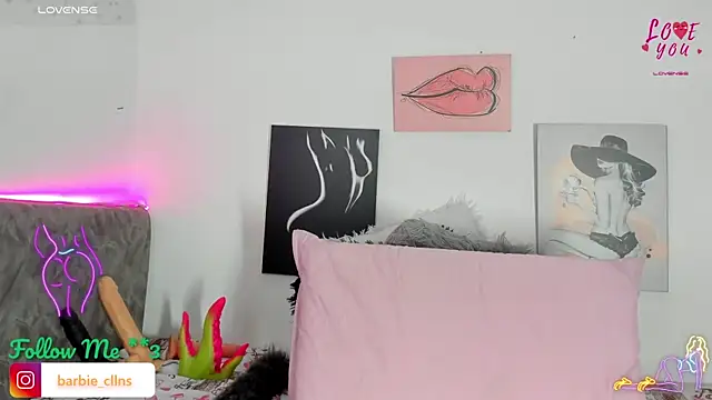 BarbieHotLaura online show from 11.23.25