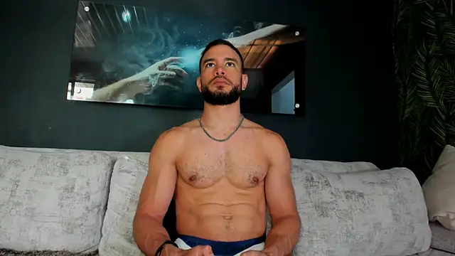 Crhis N Derek online show from 01.21.25