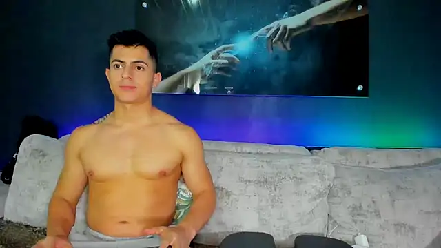Crhis N Derek online show from 02.01.25