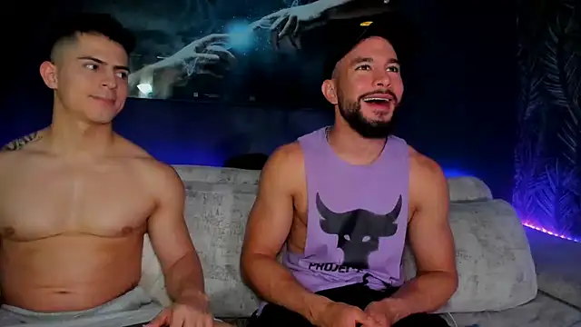 Crhis N Derek online show from 02.12.25