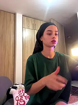 Snapshot of salome-brown chatting on 11.16.25 salome-brown online show from 11.16.25