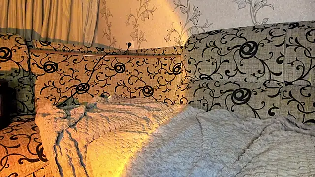 insanely-sweet online show from 12.28.24