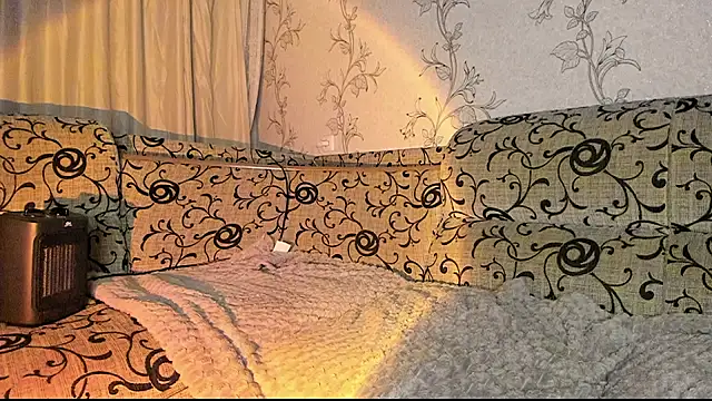 insanely-sweet online show from 01.30.25