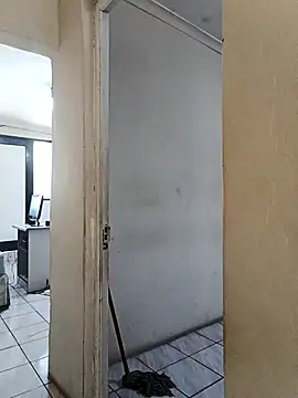 Snapshot of SexyHipsStar chatting on 10.09.25 SexyHipsStar online show from 10.09.25