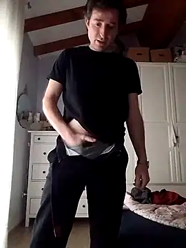 Snapshot of openlegsforyou chatting on 03.10.25 openlegsforyou online show from 03.10.25