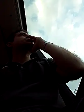 Snapshot of openlegsforyou chatting on 09.12.25 openlegsforyou online show from 09.12.25