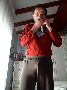 Snapshot of openlegsforyou chatting on 10.27.25 openlegsforyou online show from 10.27.25