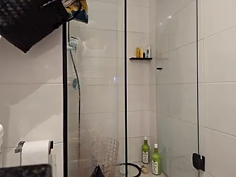 Snapshot of Passfisting chatting on 03.09.25 Passfisting online show from 03.09.25