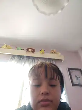 Snapshot of LorenRosse chatting on 10.15.25 LorenRosse online show from 10.15.25