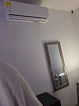 Sthef Castle online show from 11.21.25