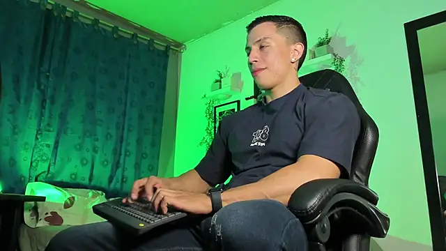 ThomsEvery  online show from 10.16.25