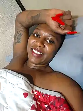 Snapshot of YourDreamLady22 chatting on 02.05.25 YourDreamLady22 online show from 02.05.25