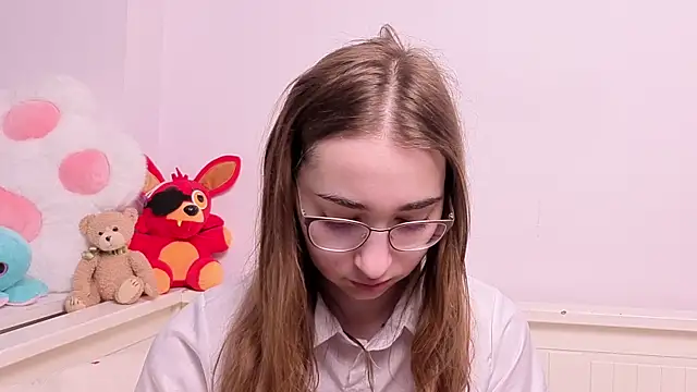 PollyBeev online show from 06.25.26