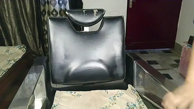 aarushi sharmaa online show from 10.15.25