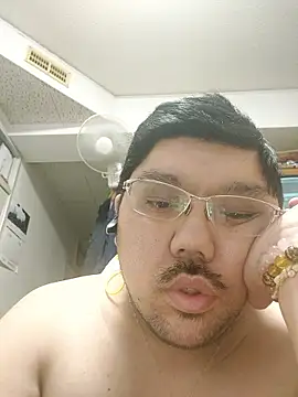 Snapshot of zeusu0095 chatting on 10.28.25 zeusu0095 online show from 10.28.25