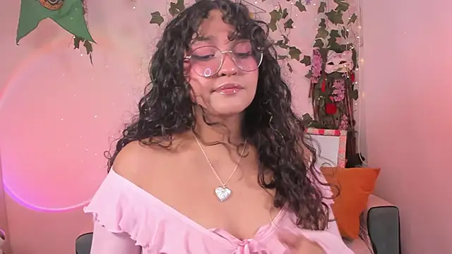 cutepie uwu  online show from 02.26.25