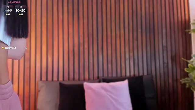 Snapshot of Jennmiiller_ chatting on 02.15.25 Jennmiiller online show from 02.15.25