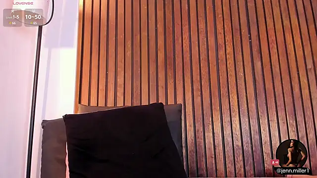 Snapshot of Jennmiiller_ chatting on 03.12.25 Jennmiiller online show from 03.12.25