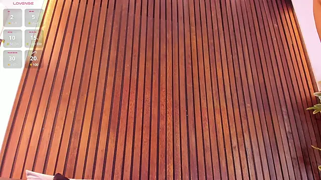 Snapshot of Jennmiiller_ chatting on 03.20.25 Jennmiiller online show from 03.20.25