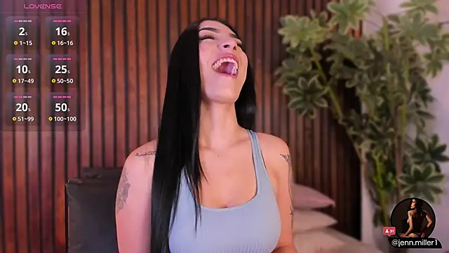 Snapshot of Jennmiiller_ chatting on 09.17.25 Jennmiiller online show from 09.17.25