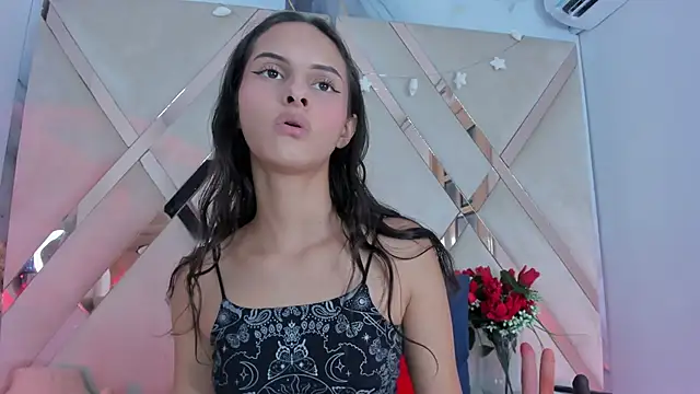 ninaht online show from 11.04.25