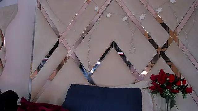 Snapshot of ninaht chatting on 01.10.26 ninaht online show from 01.10.26