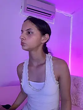 Snapshot of ninaht chatting on 02.13.26 ninaht online show from 02.13.26