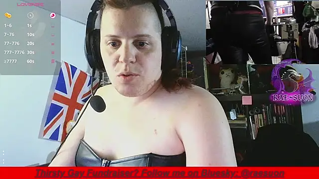 Snapshot of Rae-Suon chatting on 06.12.26 Rae-Suon online show from 06.12.26