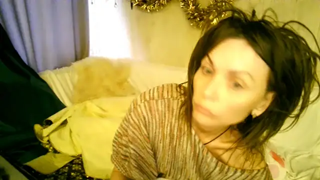 Snapshot of Elizabe_th chatting on 02.20.26 Elizabe th online show from 02.20.26