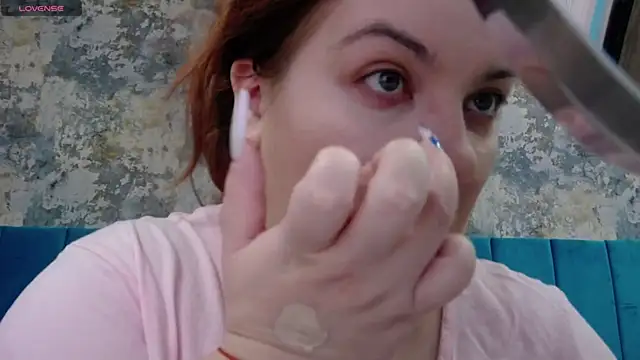 Snapshot of MelanieBrownn chatting on 01.11.25 MelanieBrownn online show from 01.11.25