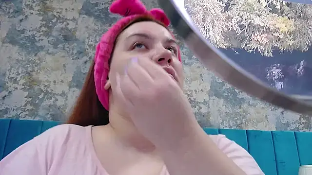 Snapshot of MelanieBrownn chatting on 01.20.25 MelanieBrownn online show from 01.20.25