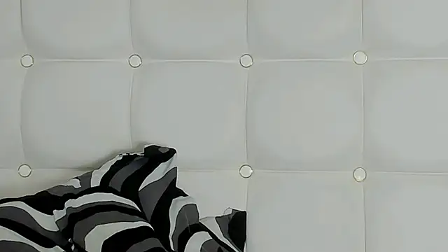 Snapshot of MelanieBrownn chatting on 02.23.25 MelanieBrownn online show from 02.23.25