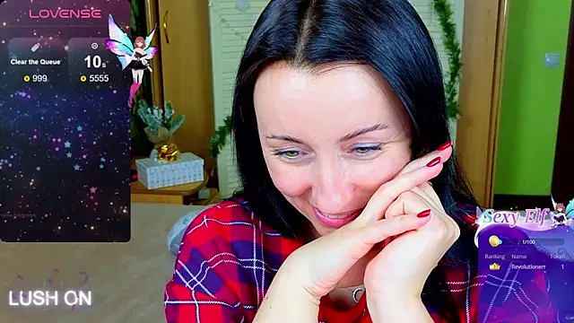 Snapshot of Roxyy_Star chatting on 12.22.24 Roxyy Star online show from 12.22.24